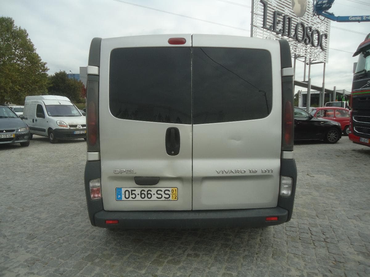 Opel Vivaro 1.9 TDI — imagem 5