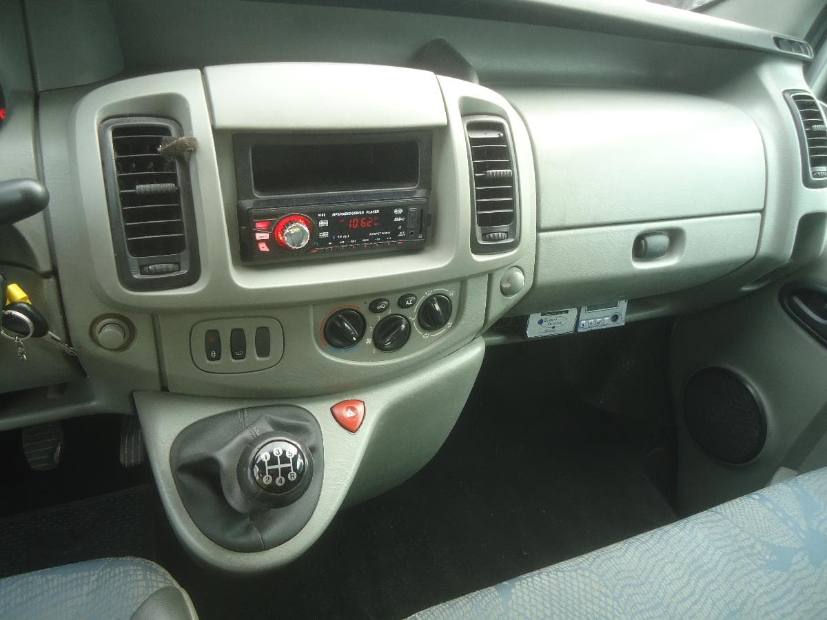 Opel Vivaro 1.9 TDI — imagem 10