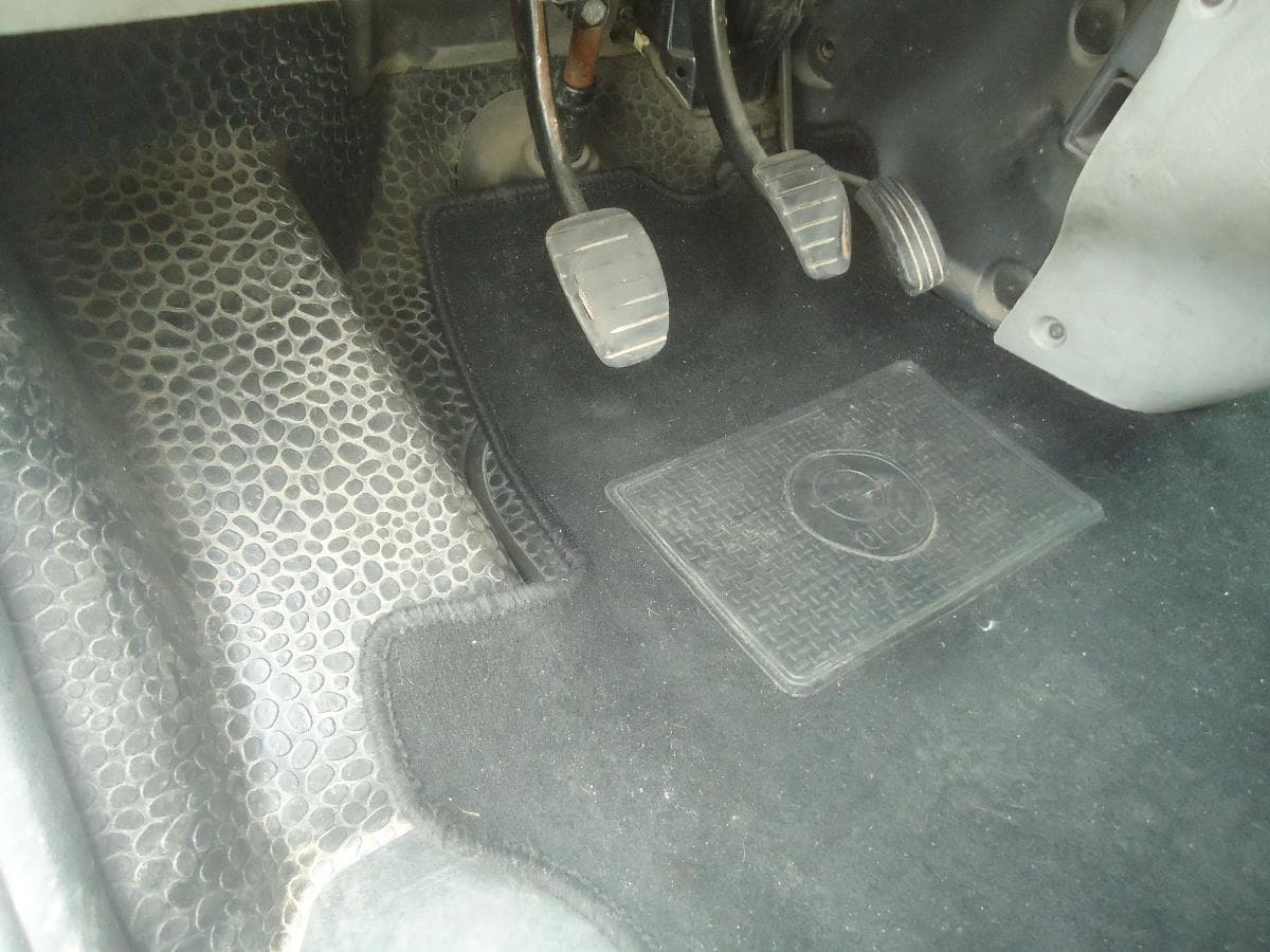 Opel Vivaro 1.9 TDI — imagem 8