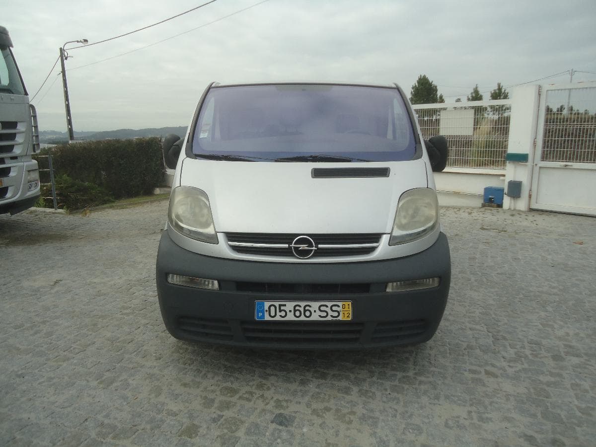 Opel Vivaro 1.9 TDI — imagem 2