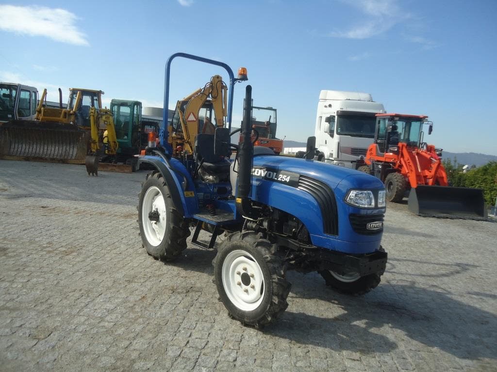 Trator agrícola, Lovol 254 — imagen 3