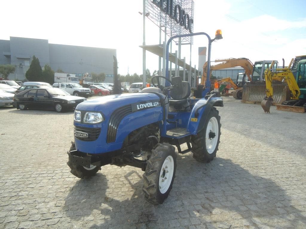 Trator agrícola, Lovol 254
