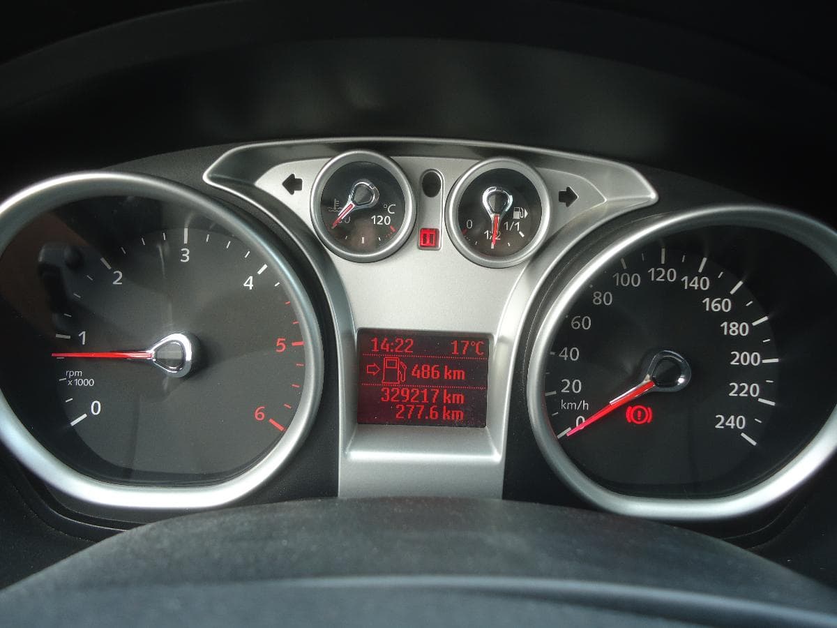 Ford Focus 1.6 TDCI — image 12