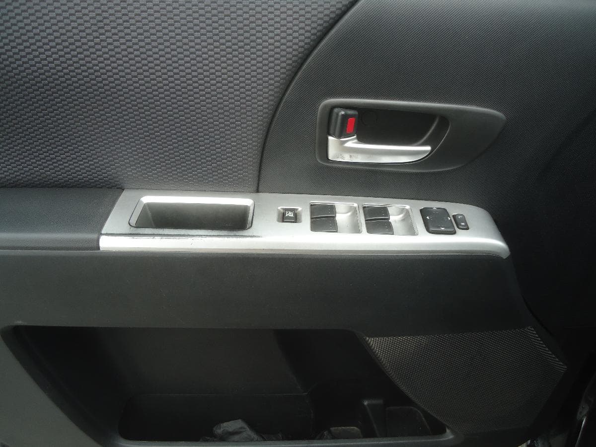 Mazda 5 2.0 · Ano 2006 — imagem 14