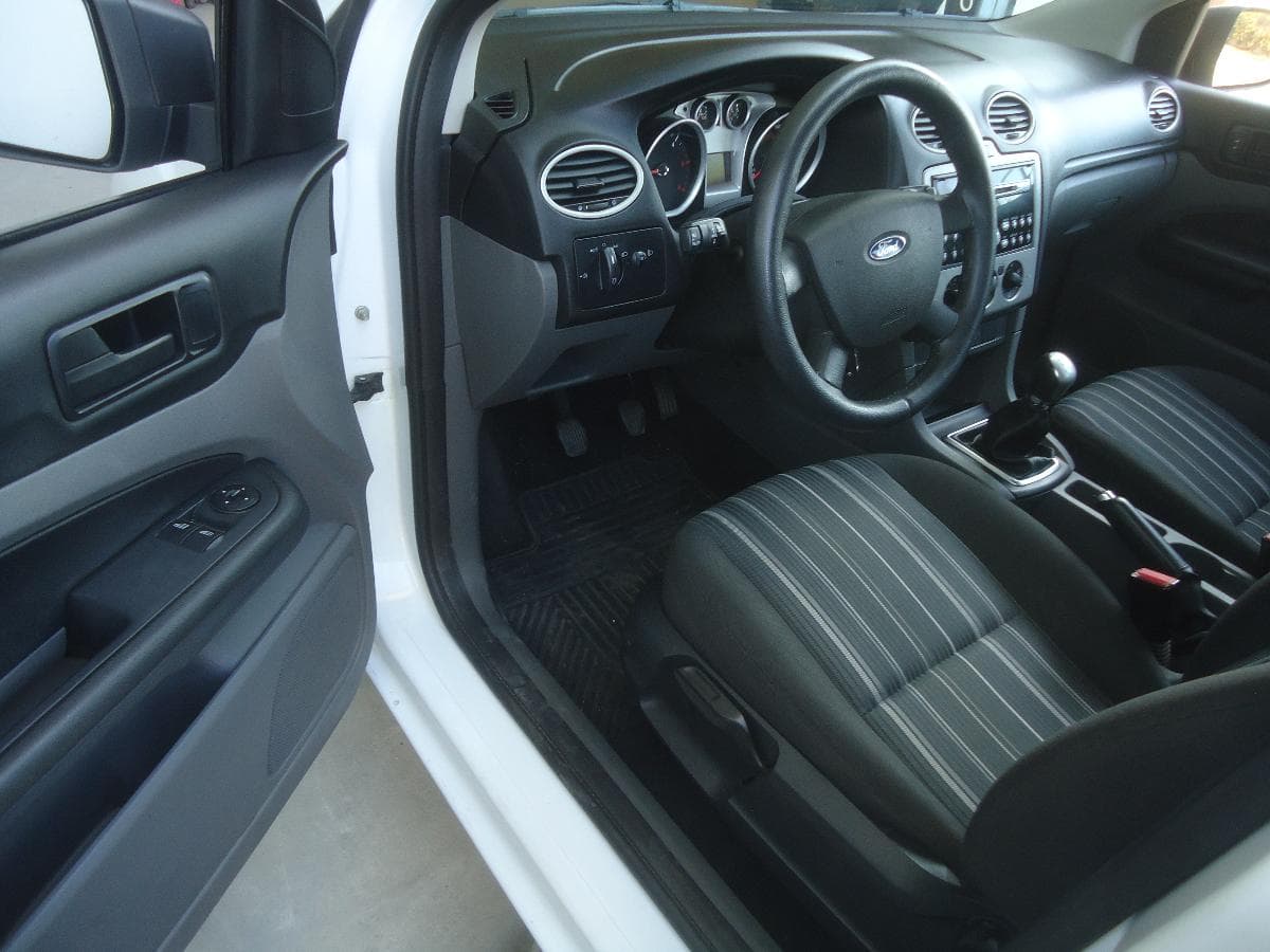 Ford 1.6 TDCI SW · Ano 2009 — imagem 7