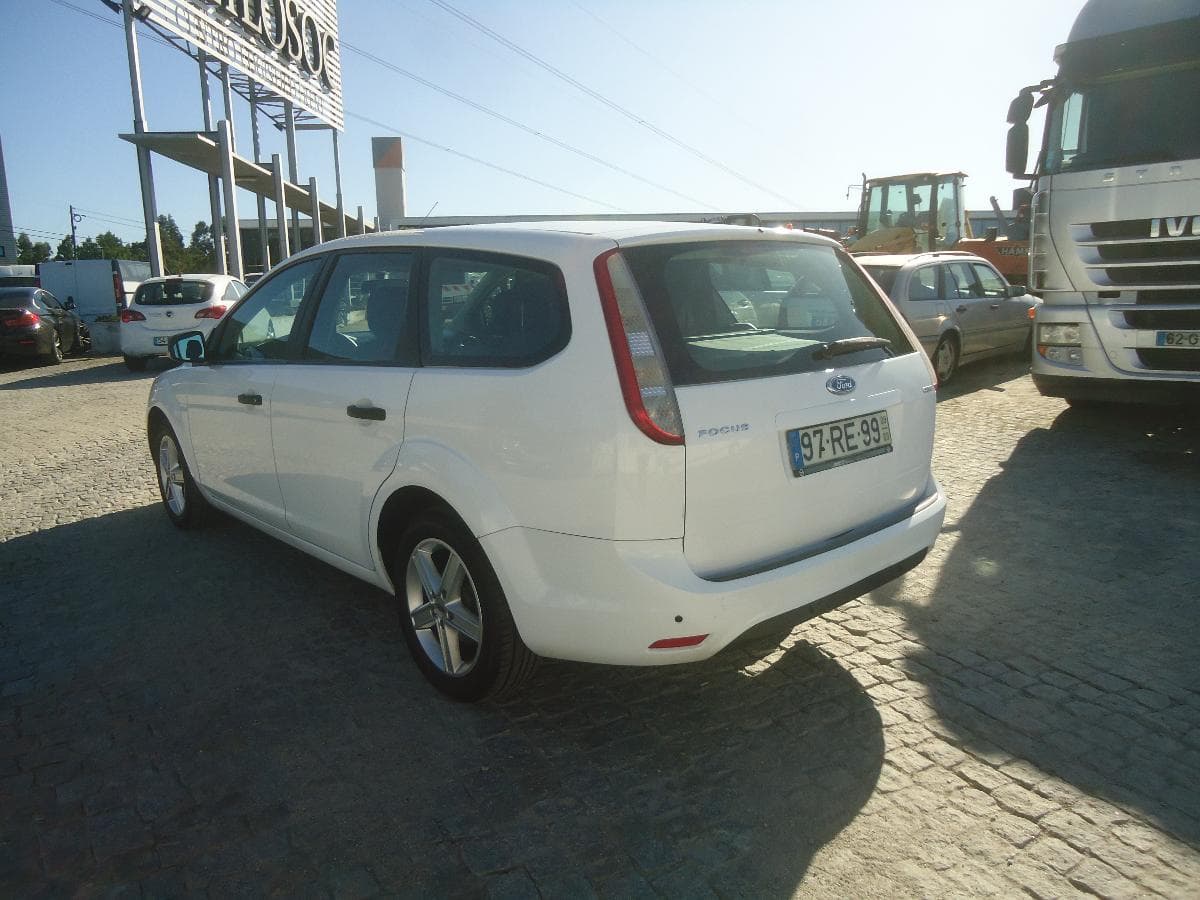Ford 1.6 TDCI SW · Ano 2009 — imagem 6