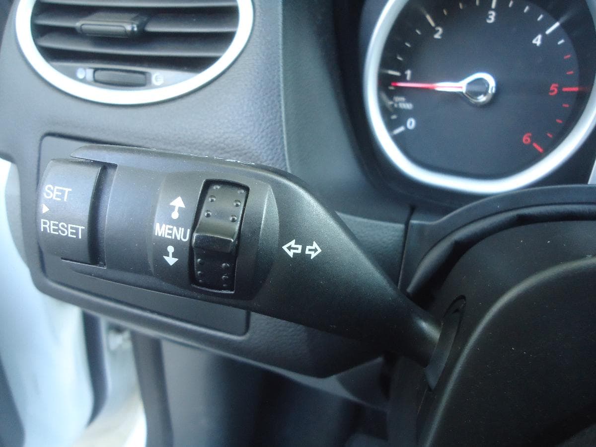 Ford 1.6 TDCI SW · Ano 2009 — imagem 12