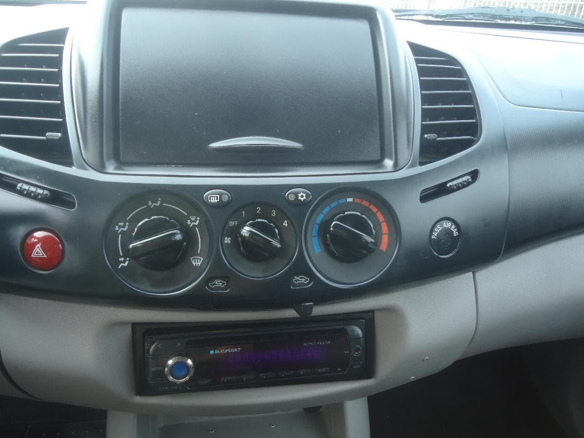 Mitsubishi L200 — imagem 11