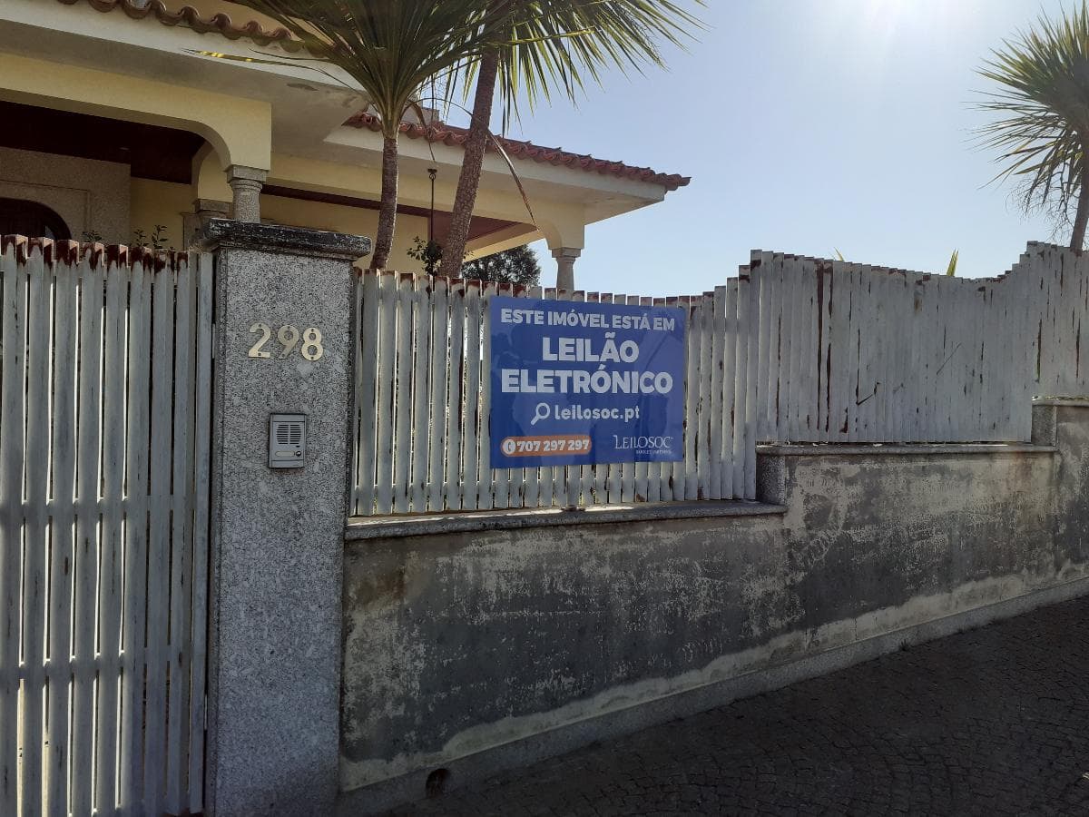 Terreno c/Benfeitoria · S. M. Feira — imagem 12