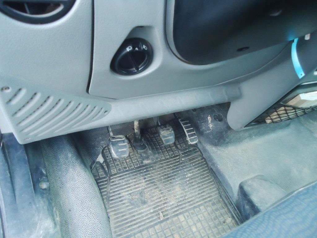 Nissan Interstar DCI · Ano 2003 — image 10