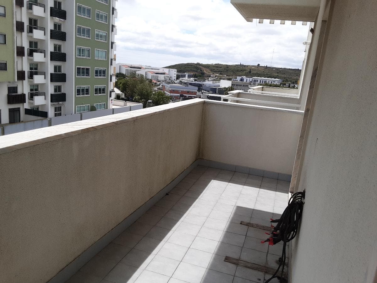 Apartamento T4 · Alfragide — image 10