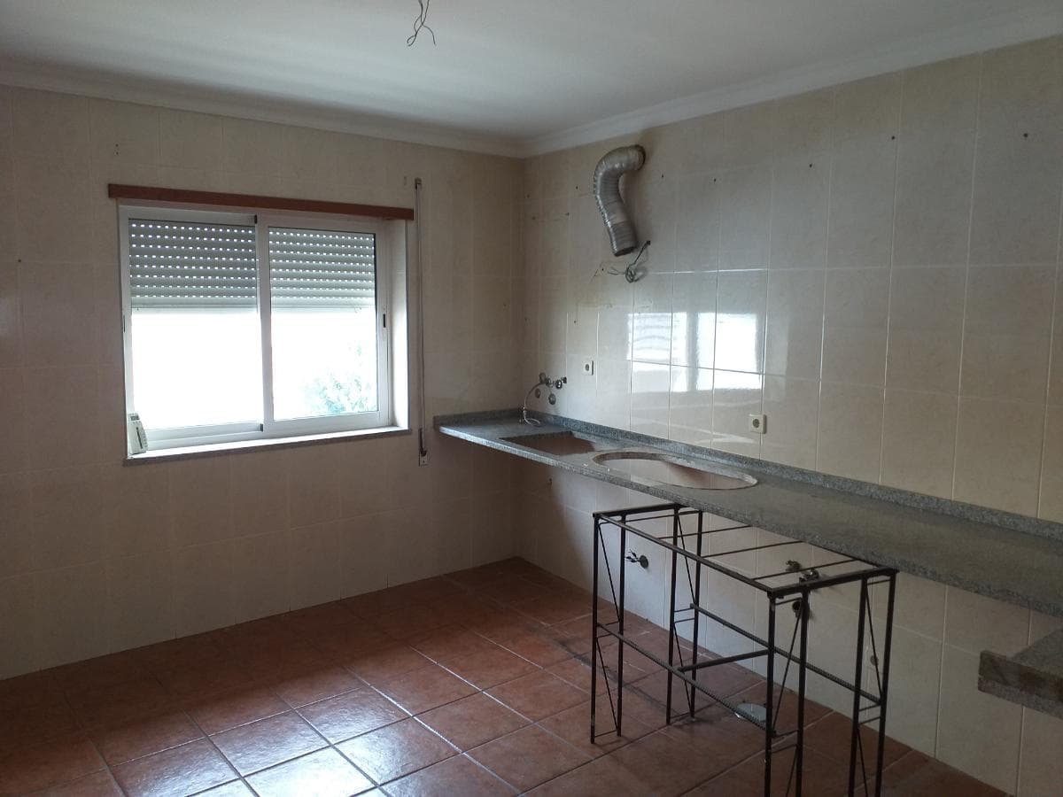 Apartamento T1 + Garagem · Bragança — imagen 4