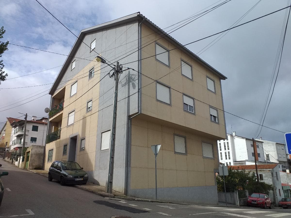 Apartamento T1 + Garagem · Bragança — imagen 2