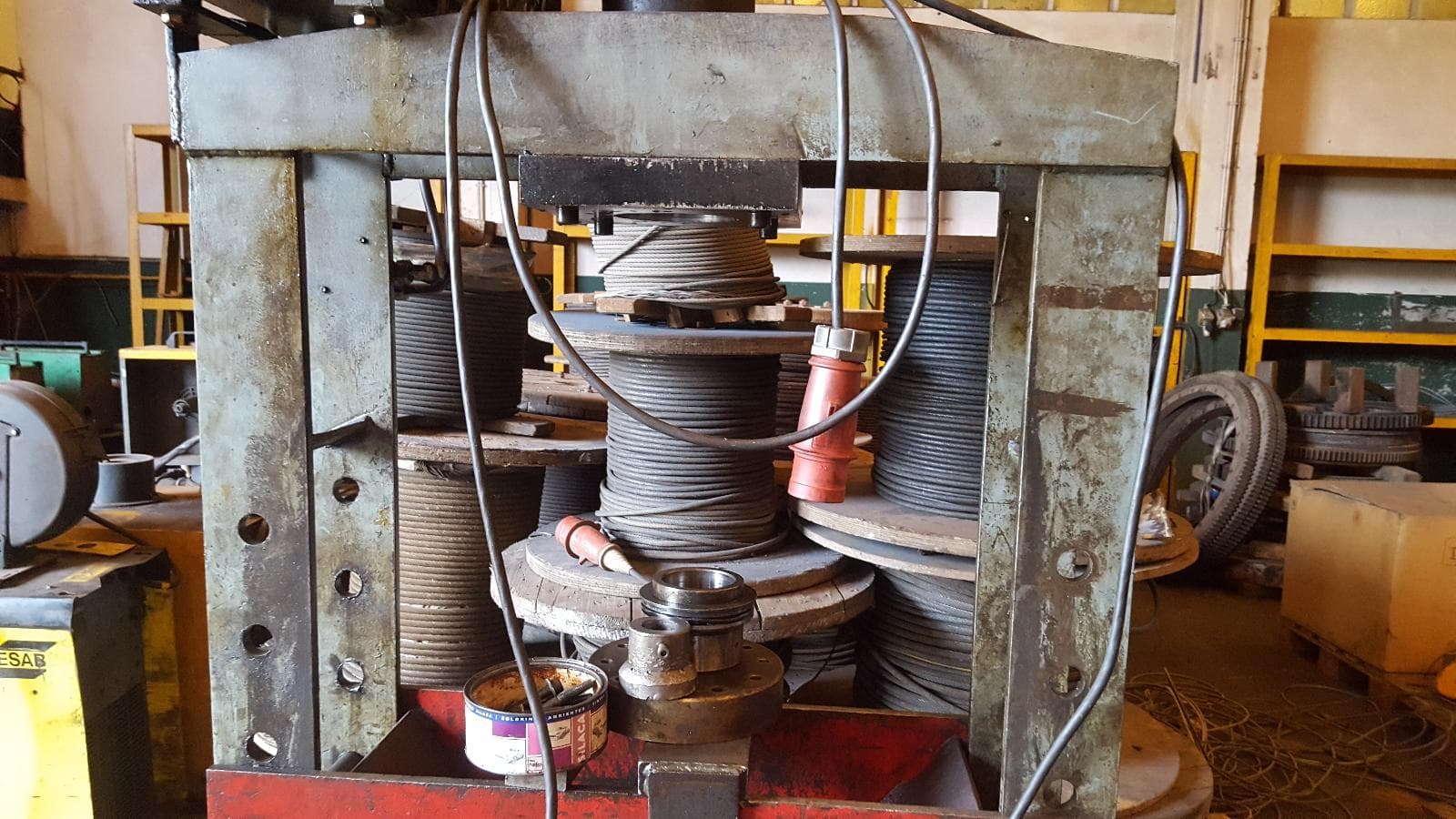 Gruas · Prensa Hidráulica · Máquina Quebra Cantos — image 9