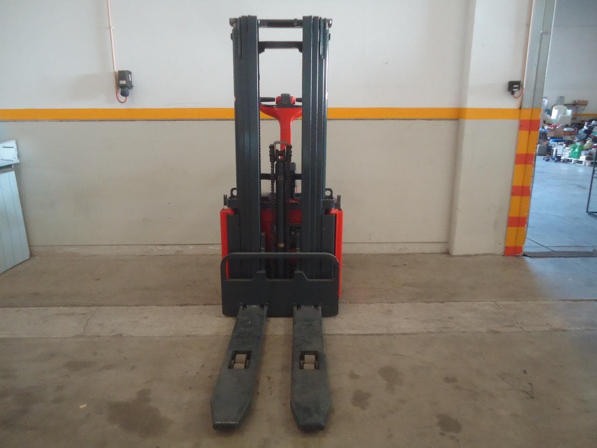 Stacker Linde — imagem 2