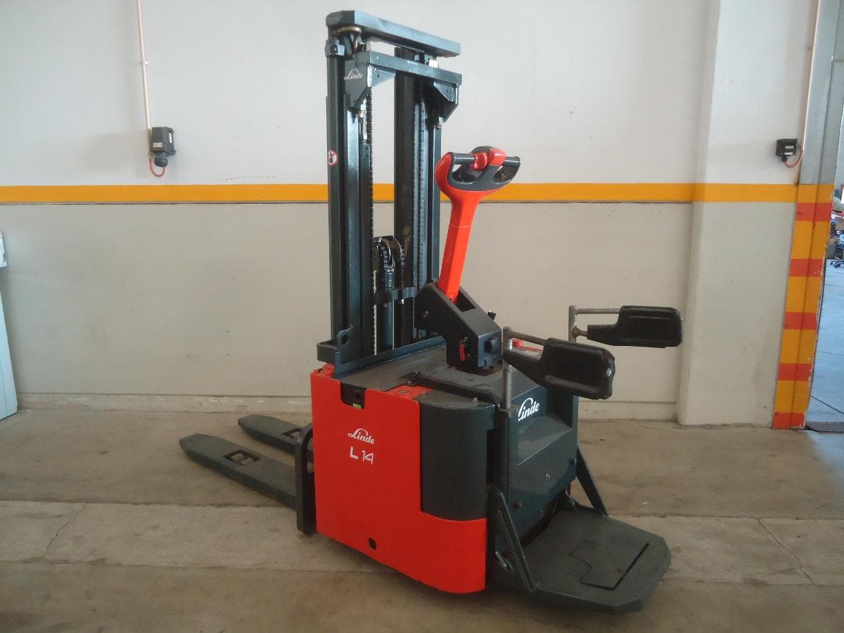 Stacker Linde — imagem 7