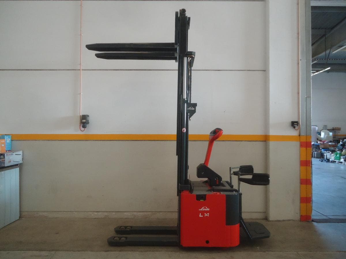 Stacker Linde — imagem 6