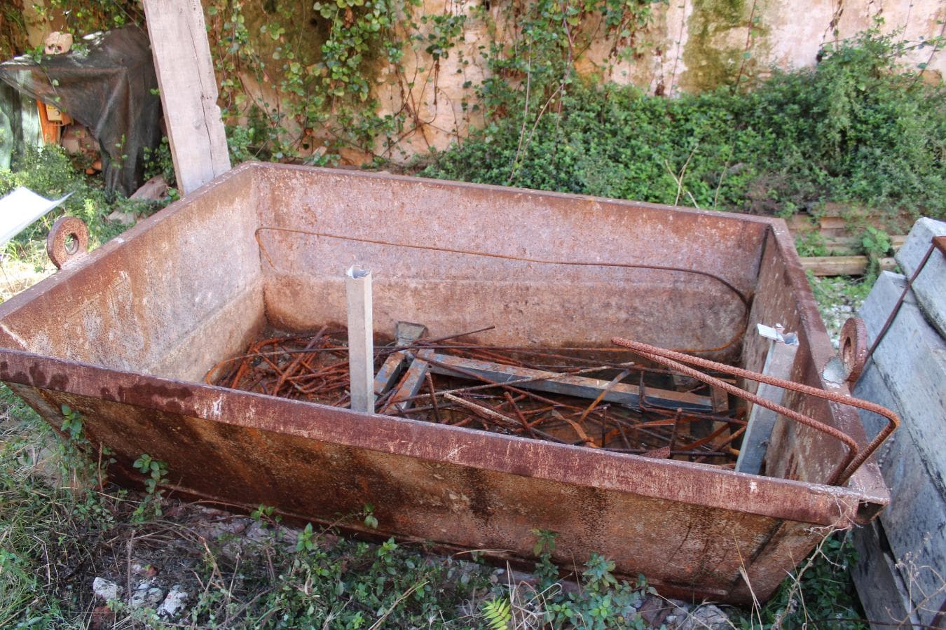 Contentor resíduos — image 2