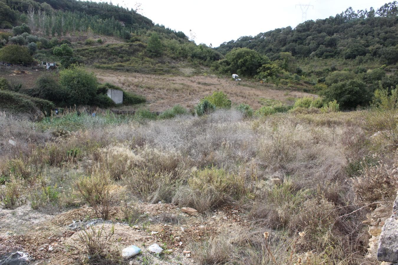 Terreno c/potencialidade construtiva · Sobral de Monte Agraço — imagem 3