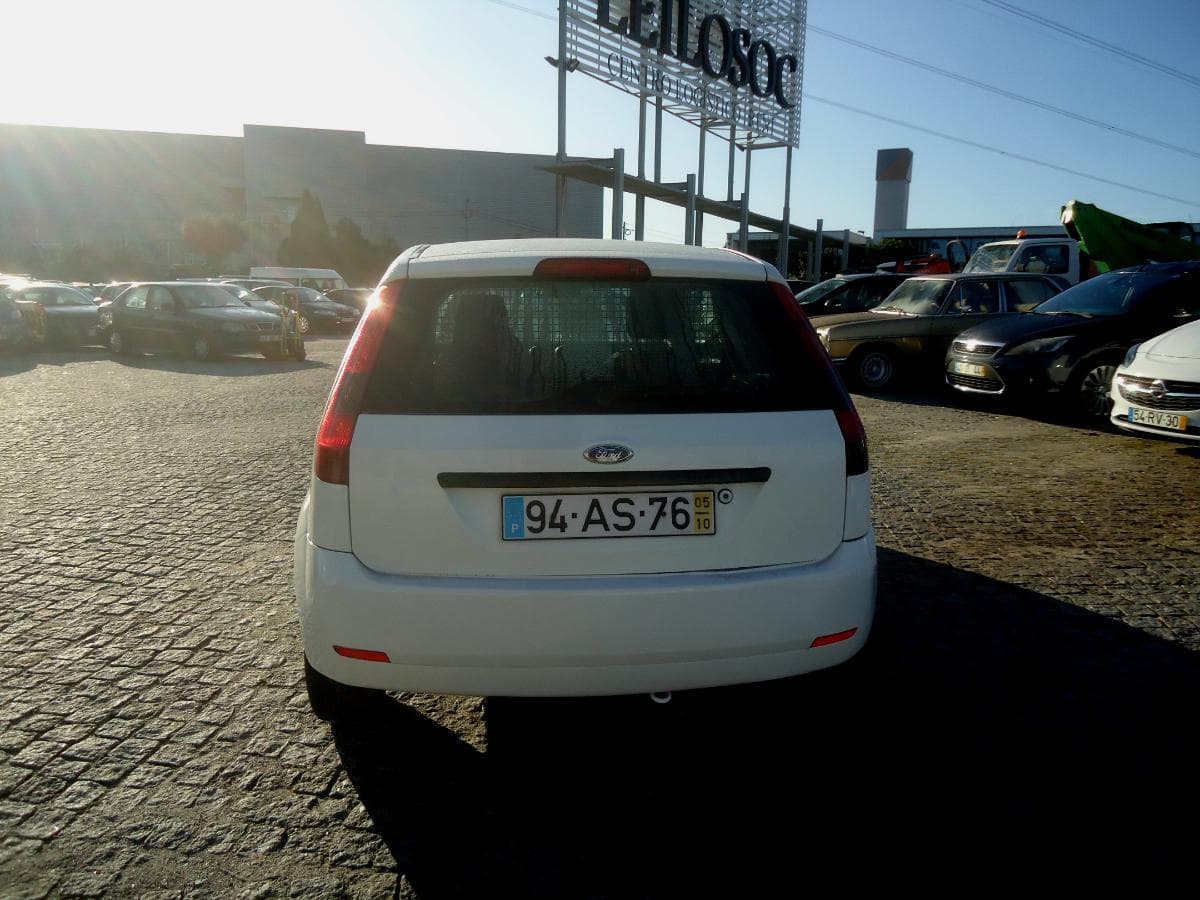 Ford Fiesta 1.4 TDCI — imagen 5