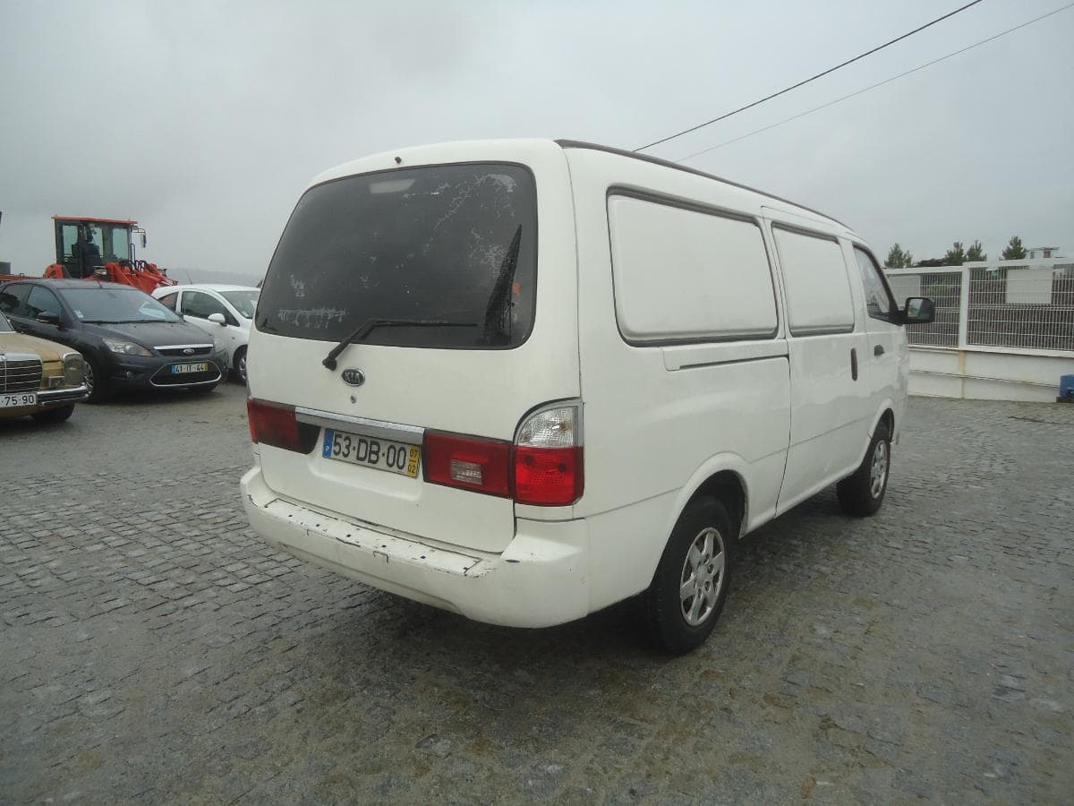 Kia Pregio 2.5 TDCI — imagem 4