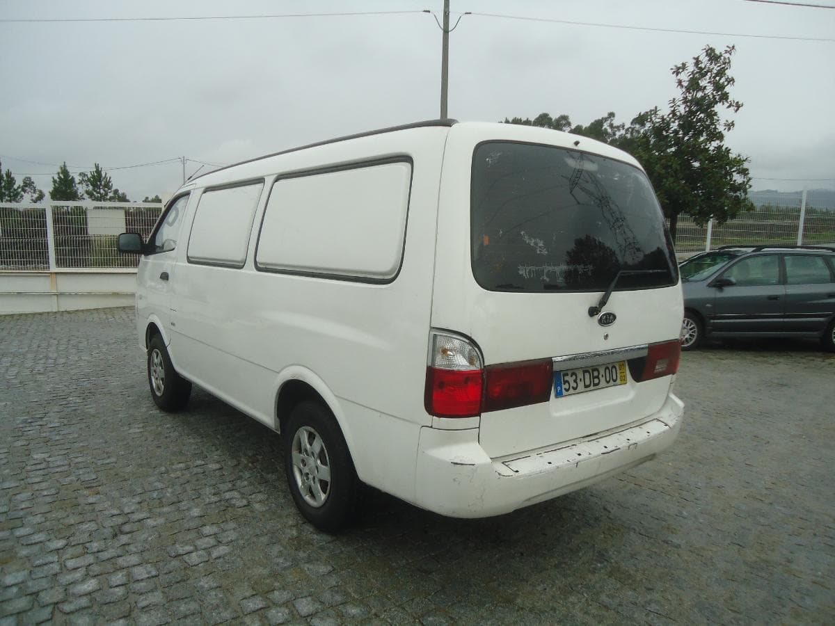Kia Pregio 2.5 TDCI — imagem 6
