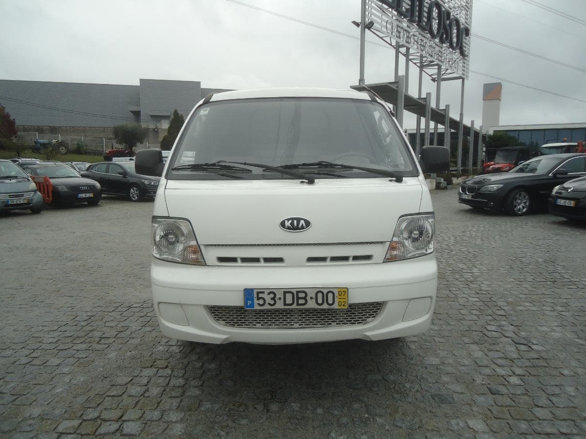 Kia Pregio 2.5 TDCI — imagem 2