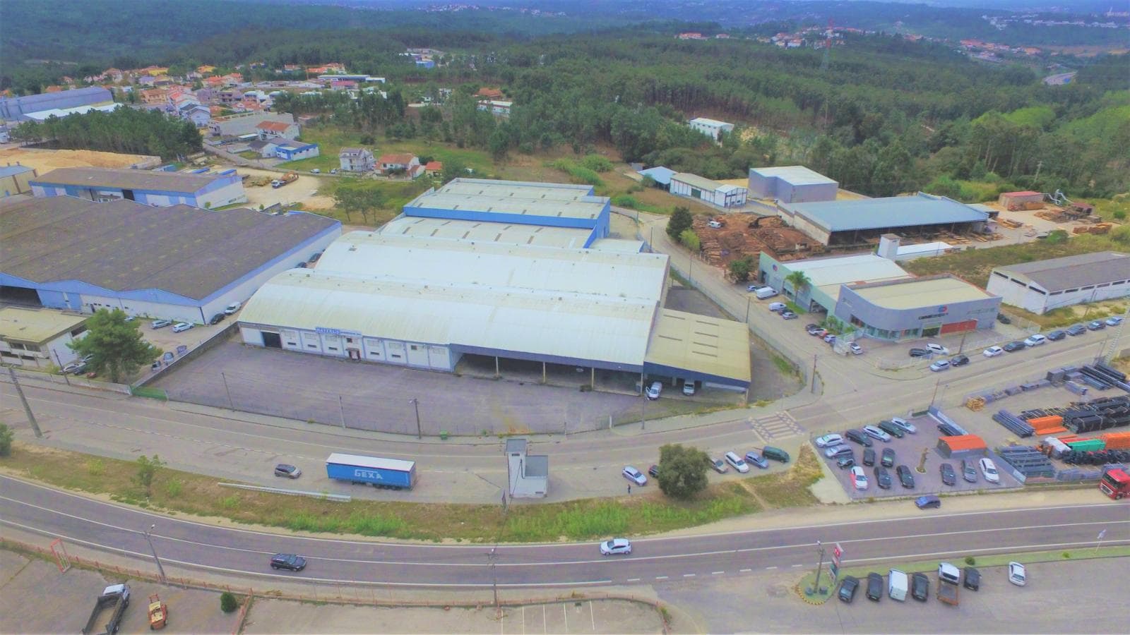 Armazém Industrial · Leiria — image 11