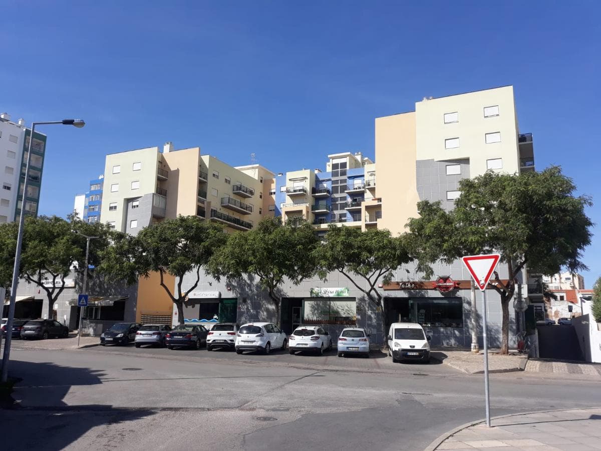 Apartamento T2 + Garagem · Portimão — imagen 5