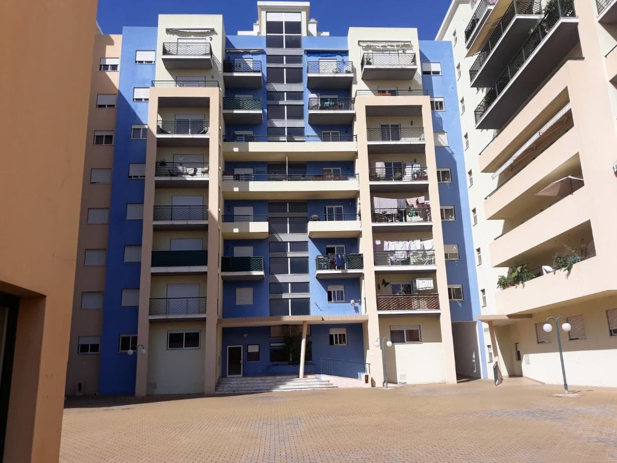 Apartamento T2 + Garagem · Portimão — imagen 1