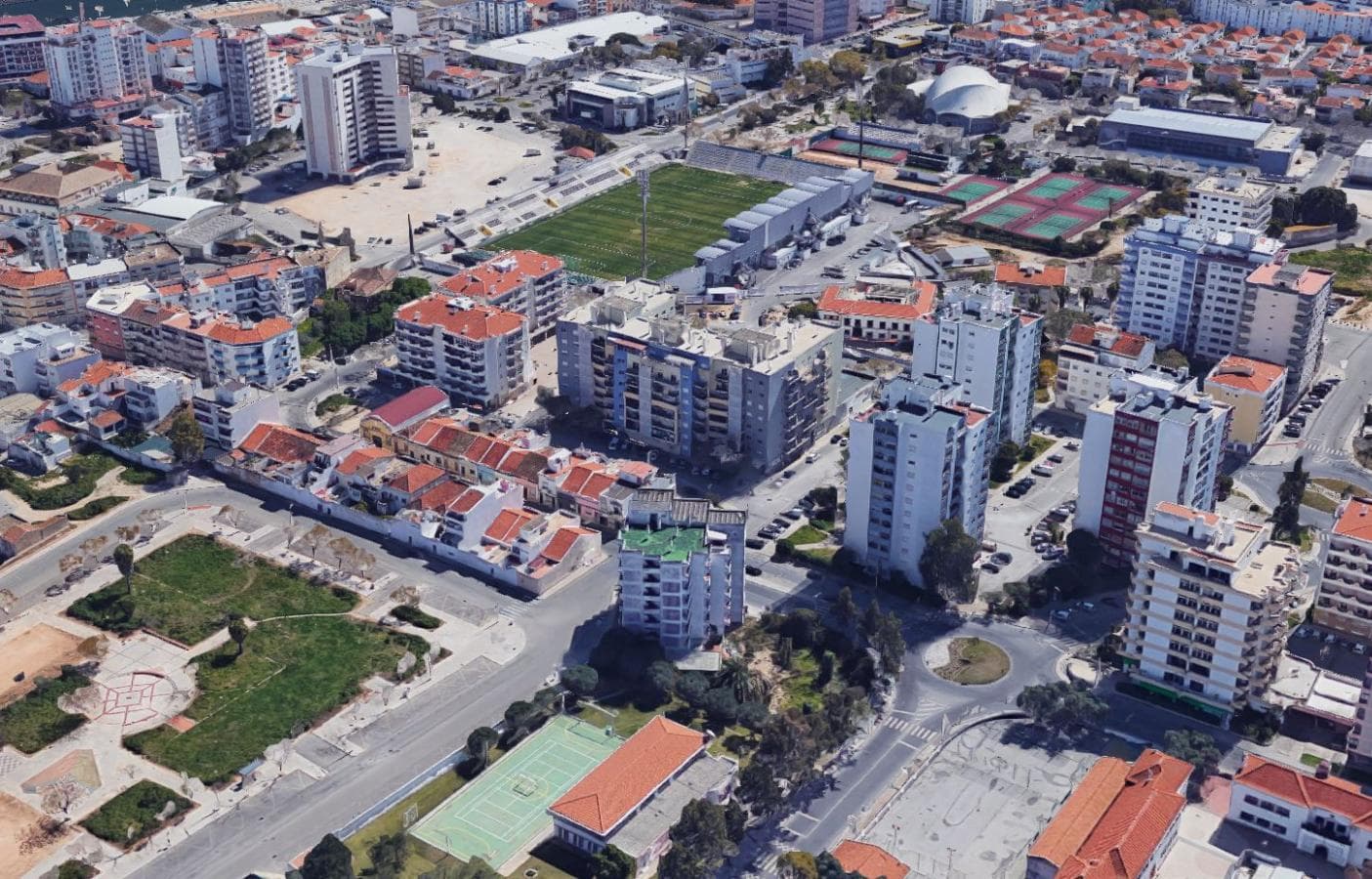 Apartamento T2 + Garagem · Portimão — imagen 7