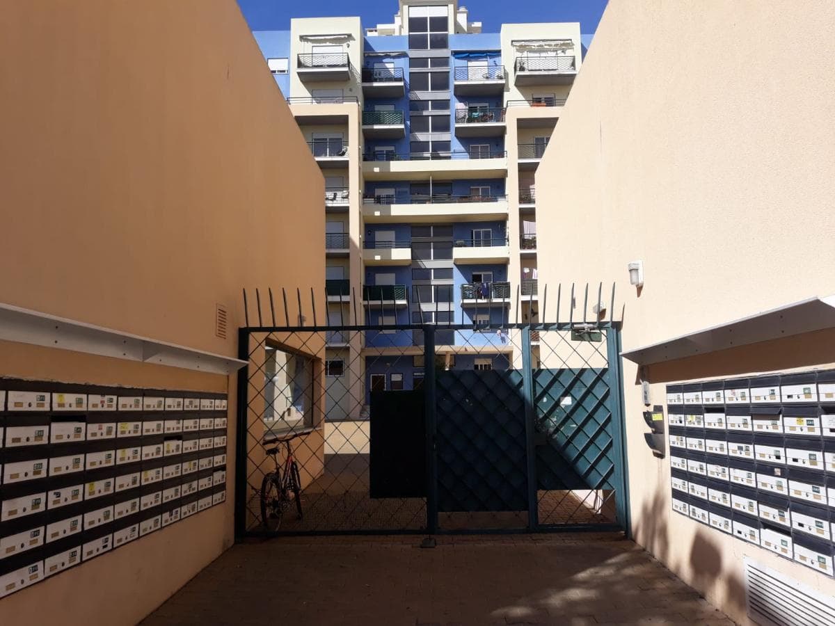 Apartamento T2 + Garagem · Portimão — imagen 4