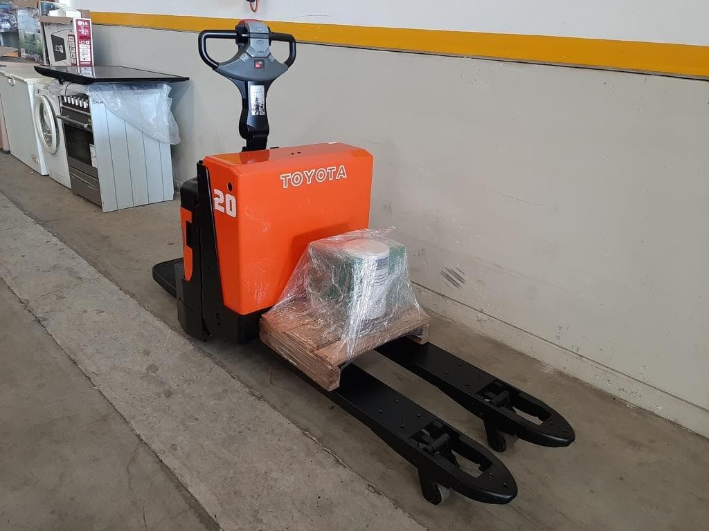 Porta paletes Toyota BT — image 3