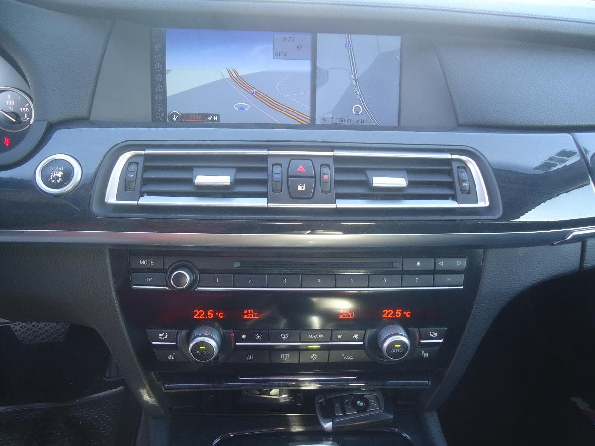 BMW 730D — imagem 12