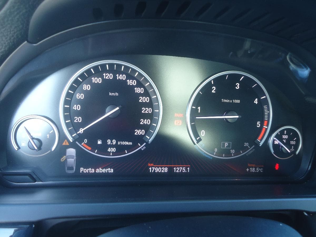 BMW 730D — imagem 18