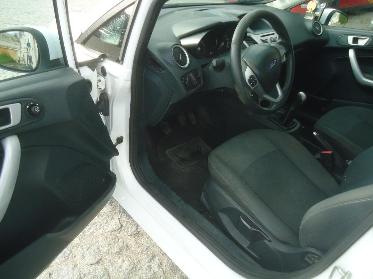 Ford Fiesta 1.4 TDCI — image 8