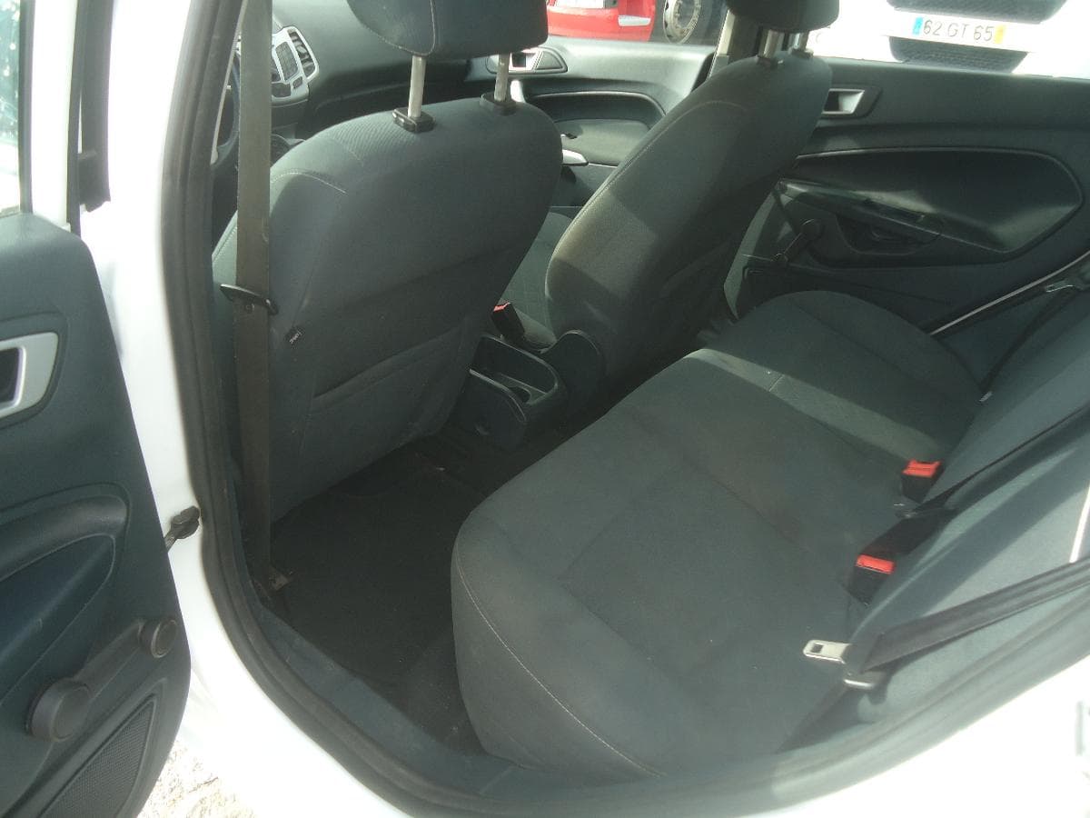 Ford Fiesta 1.4 TDCI — image 14