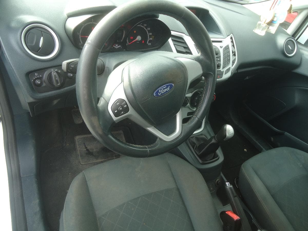 Ford Fiesta 1.4 TDCI — image 10
