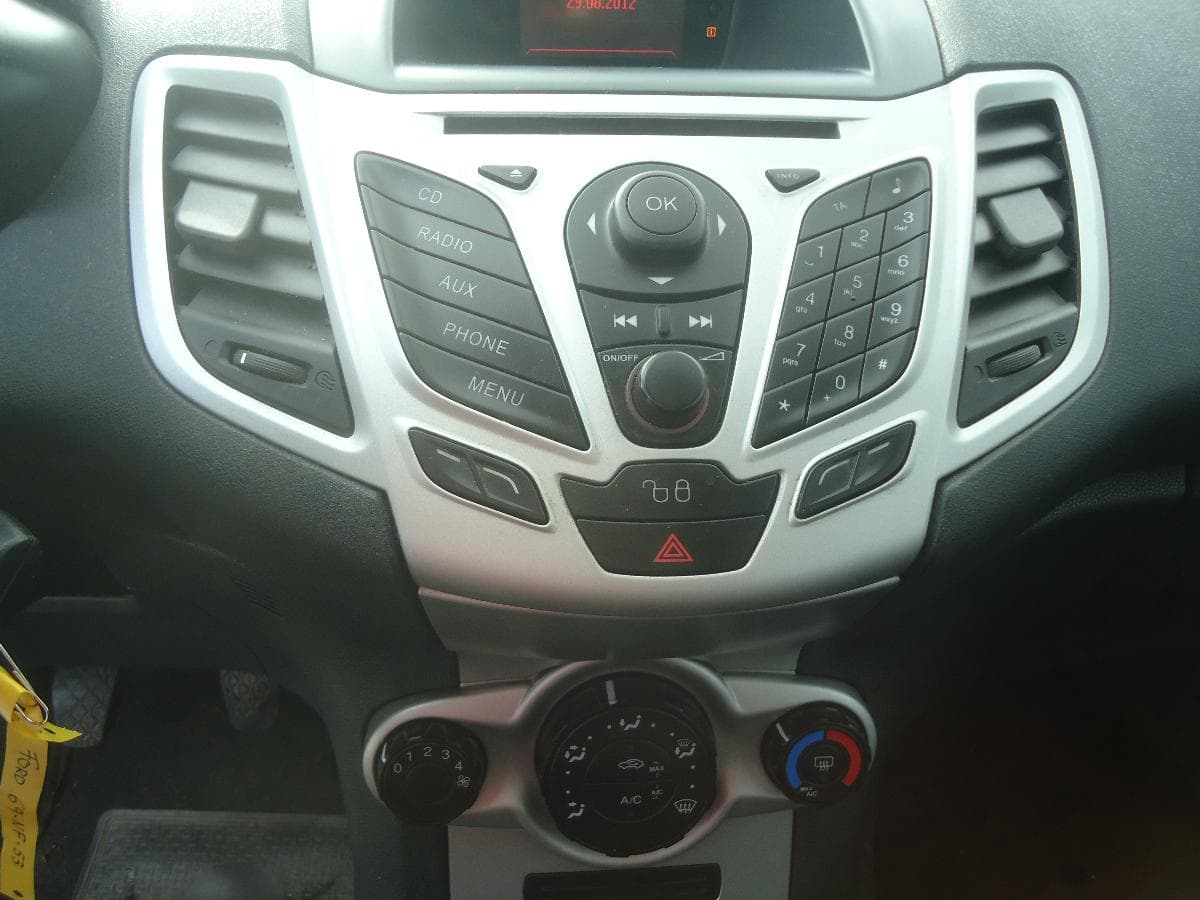 Ford Fiesta 1.4 TDCI — image 13