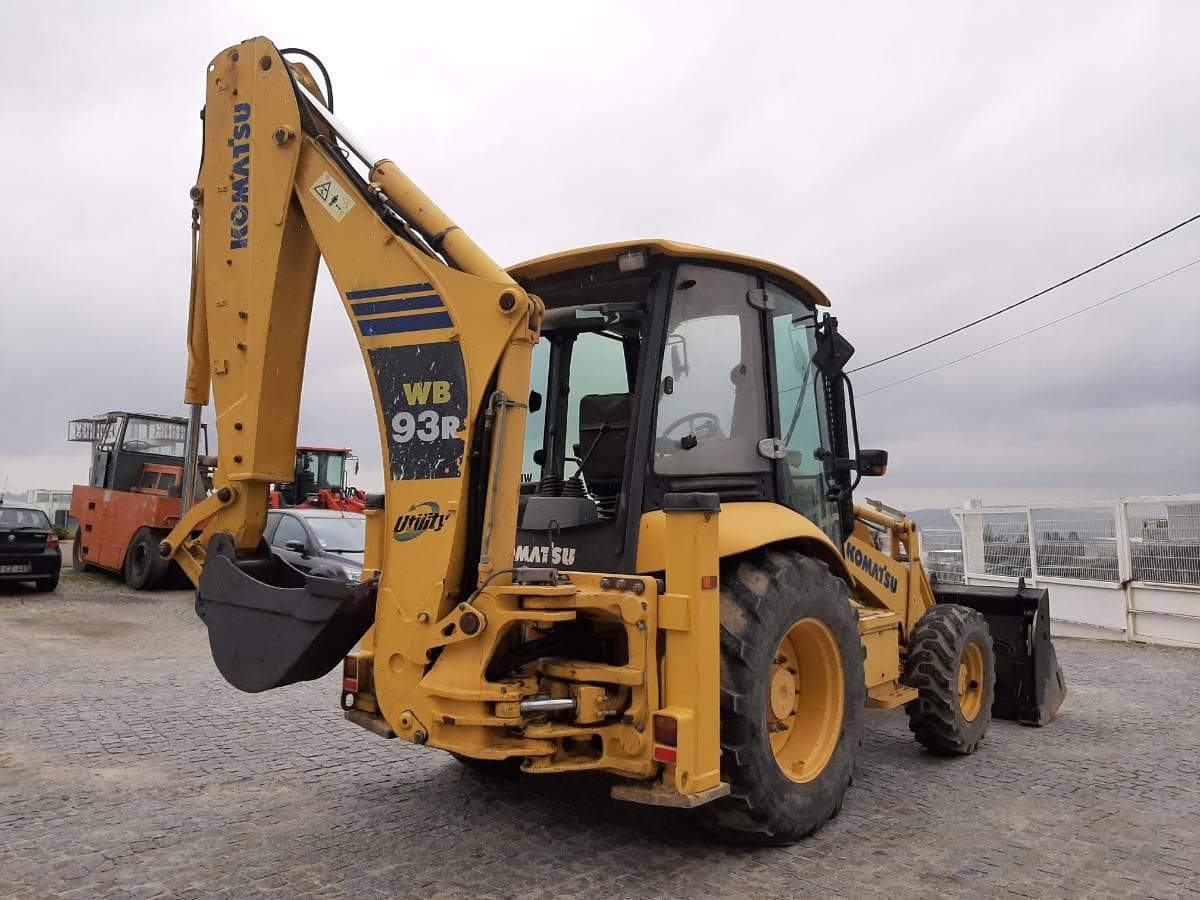 Retroexcavadora Komatsu — imagen 4