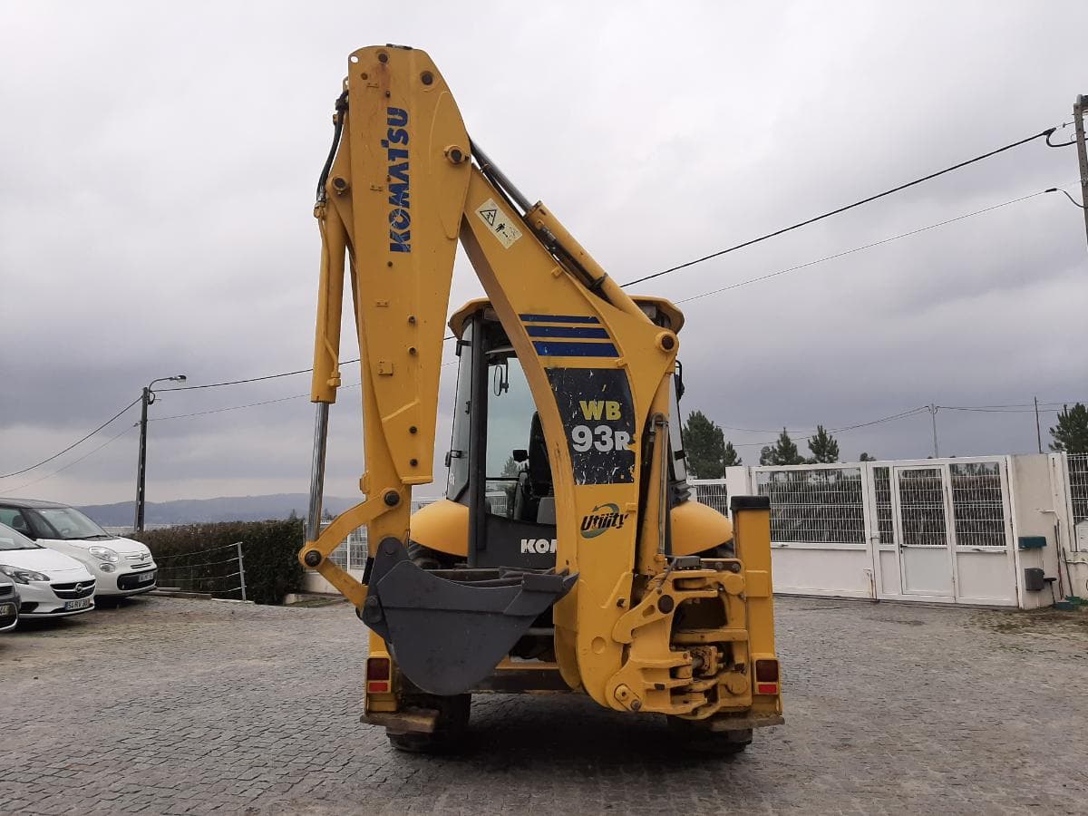Retroexcavadora Komatsu — imagen 5