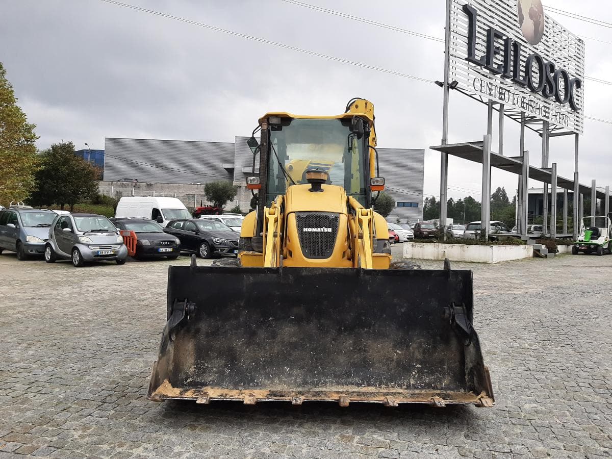 Retroexcavadora Komatsu — imagen 2