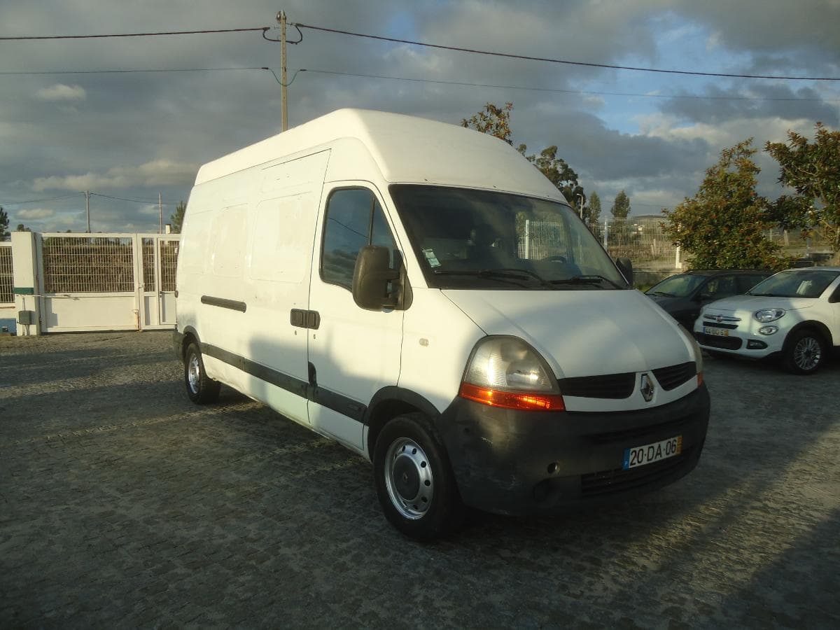 Renault Master 2.5 DCI — imagem 3
