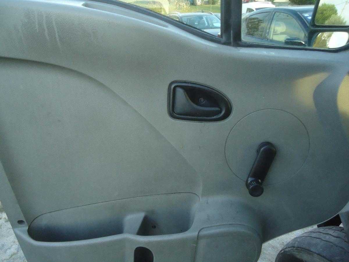 Renault Master 2.5 DCI — imagem 9