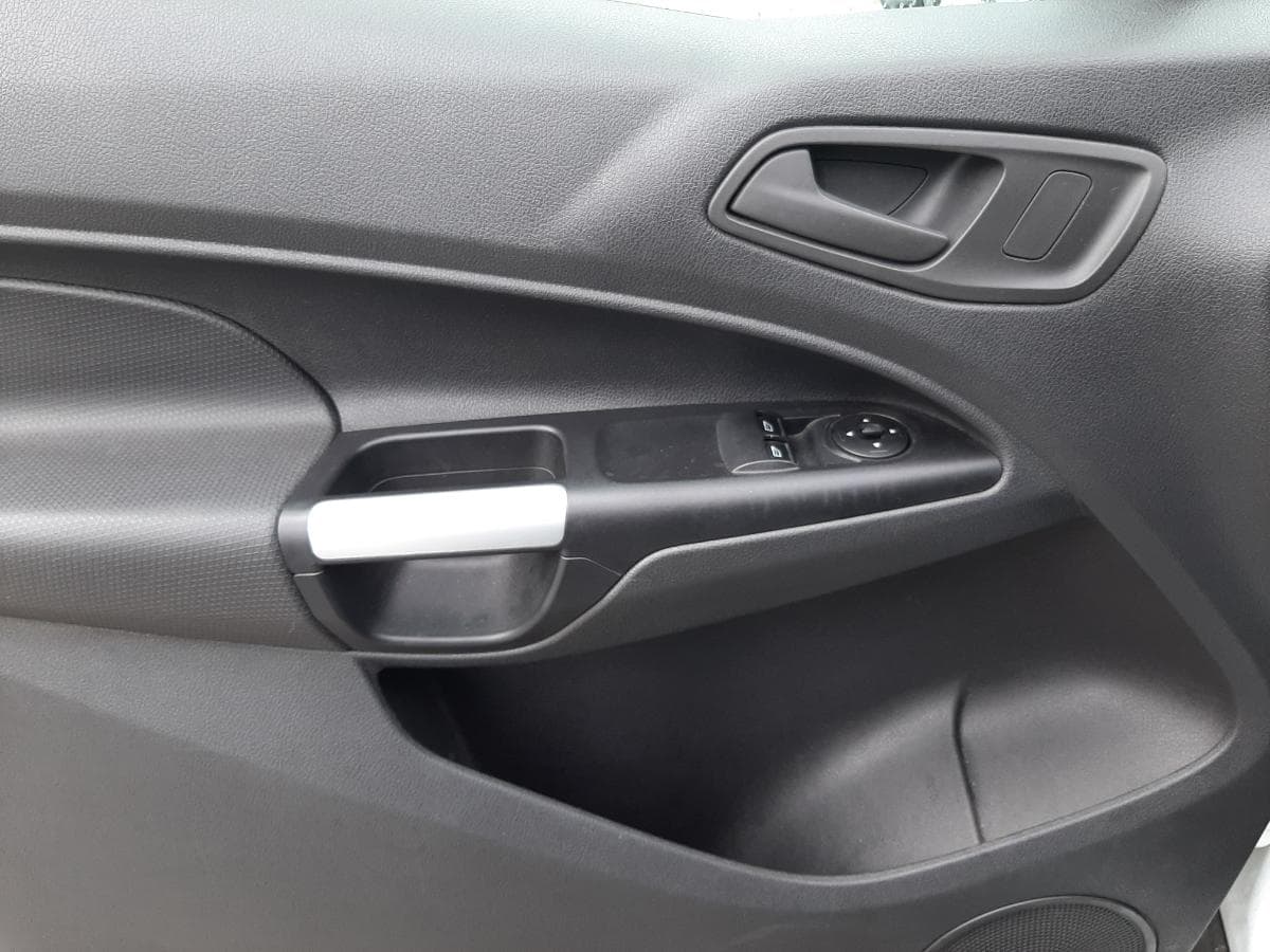 Ford Transit Connect Longa 1.6 TDCI — imagem 9