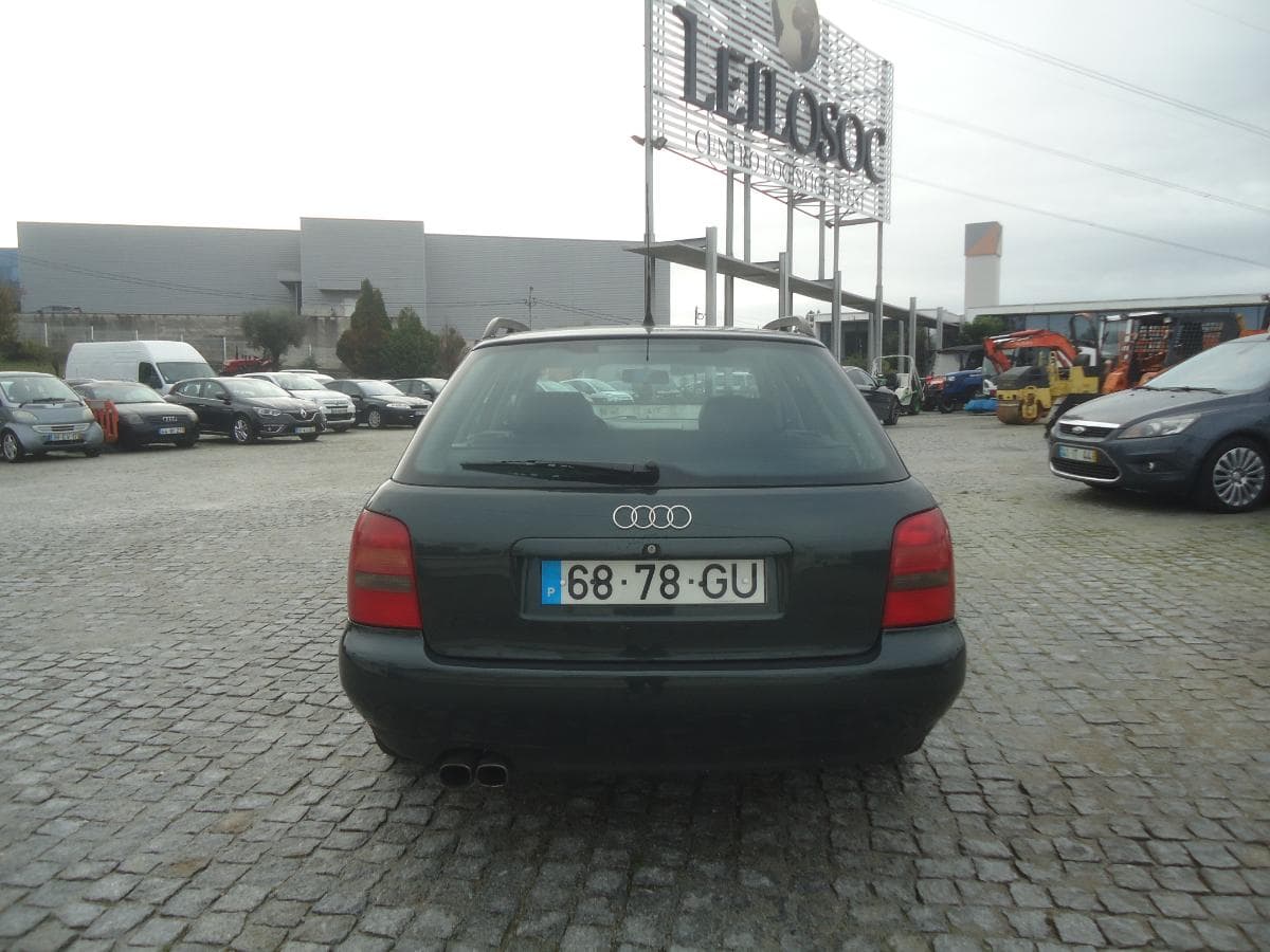 Audi A4 1.8 — imagem 5