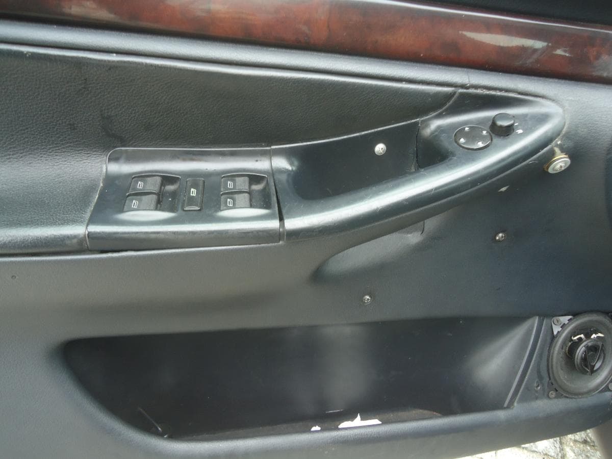 Audi A4 1.8 — imagem 9