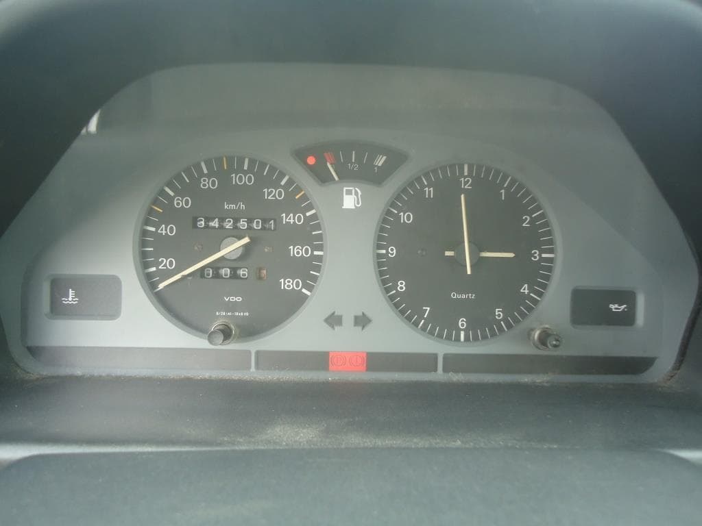Peugeot 106 · Ano 1995 — image 12