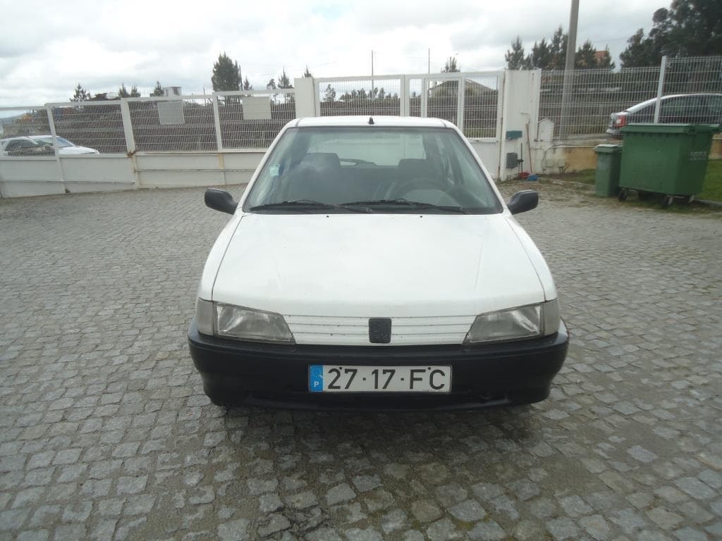 Peugeot 106 · Ano 1995 — image 2