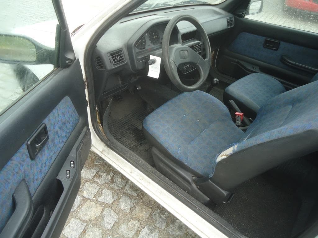 Peugeot 106 · Ano 1995 — image 7